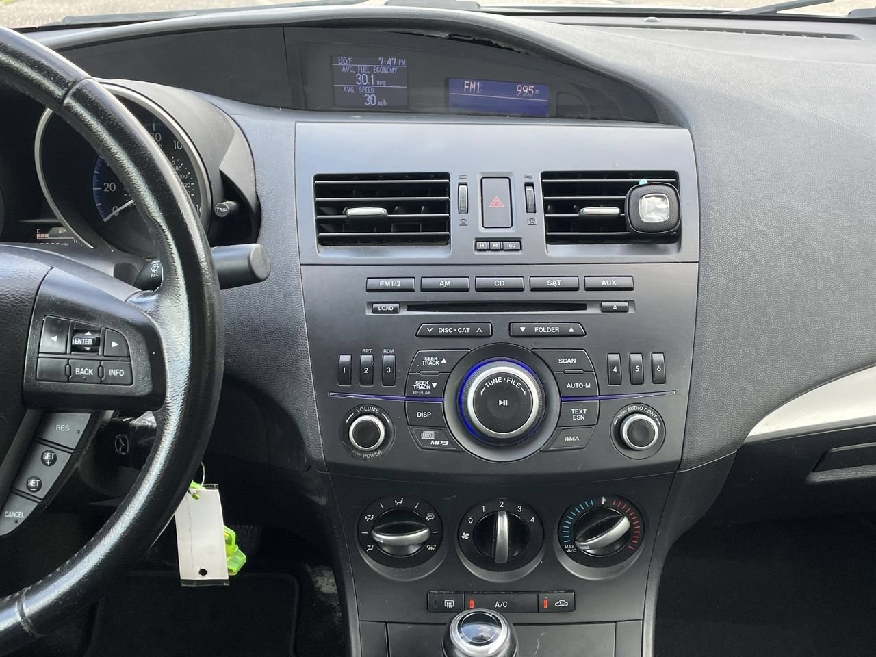 Thumbnail: 2012 Mazda Mazda3 - 21
