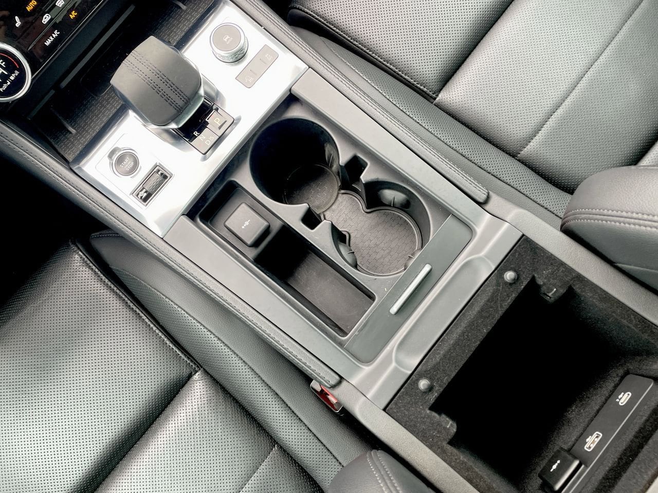 Thumbnail: 2021 Jaguar F-Pace - 26