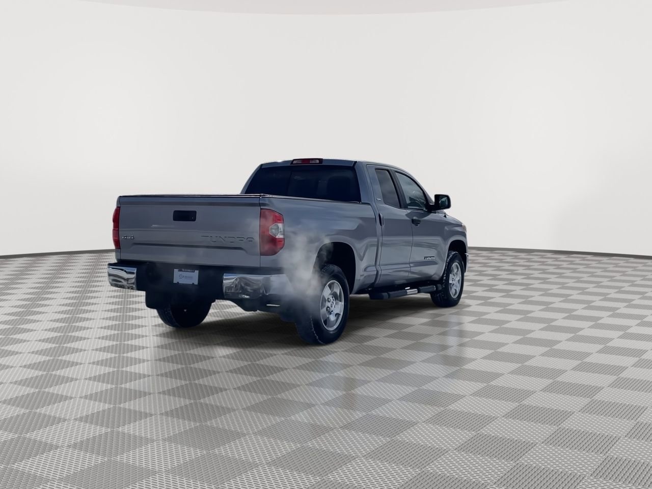 Thumbnail: 2016 Toyota Tundra - 8