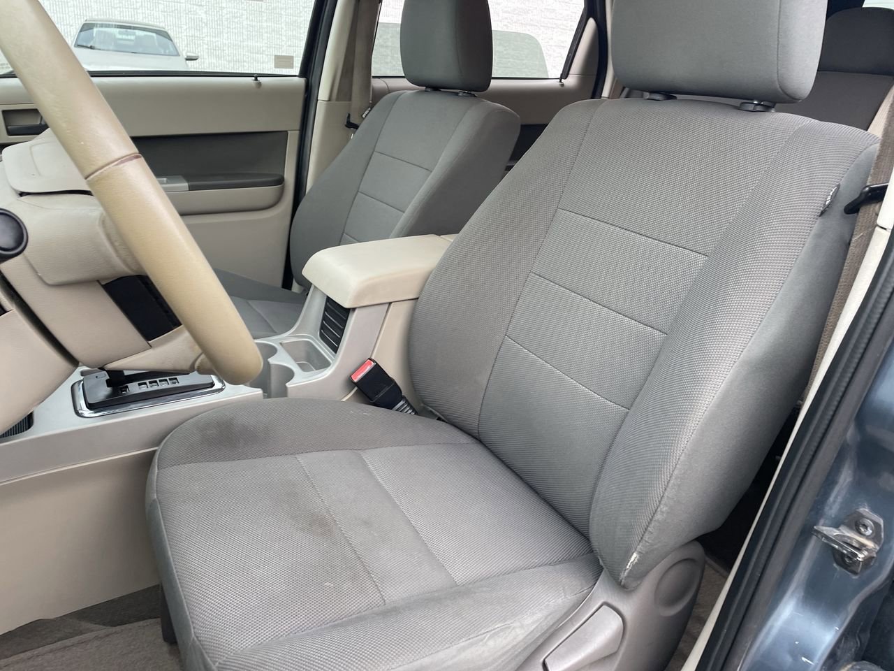 2010 Ford Escape XLT 12