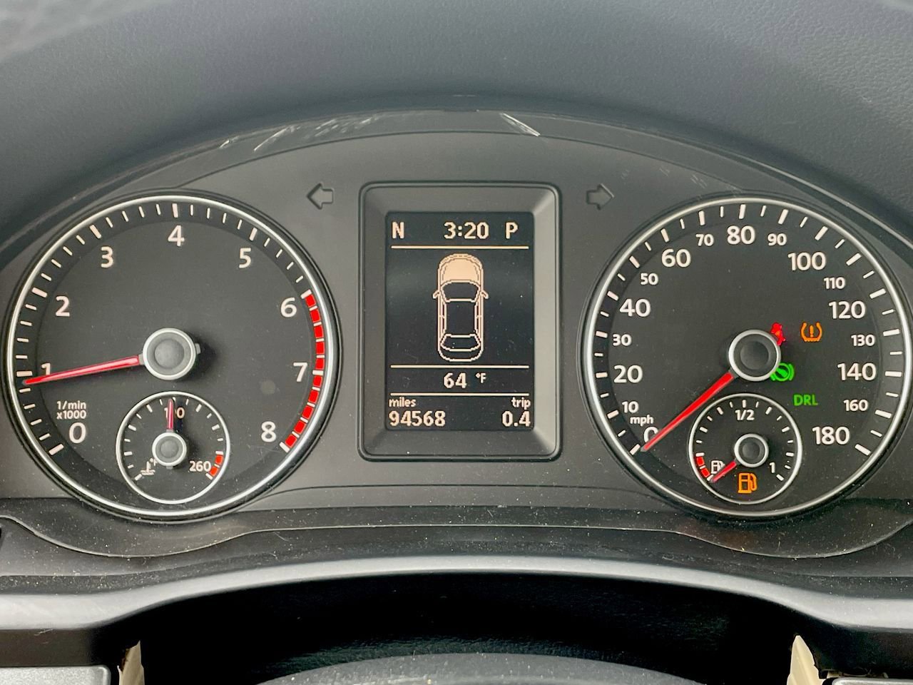 Thumbnail: 2010 Volkswagen Eos - 24