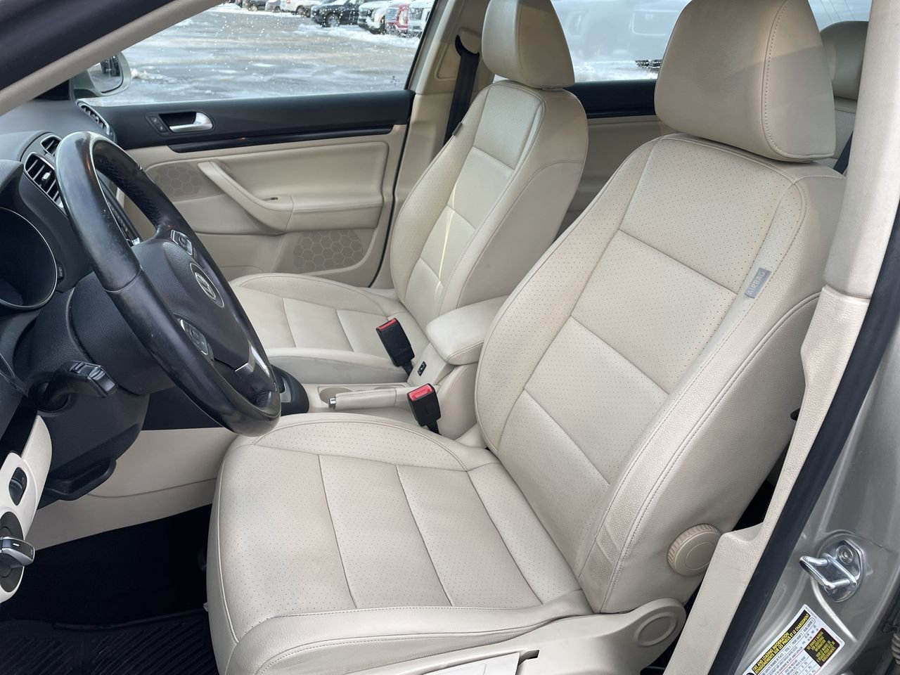 Thumbnail: 2013 Volkswagen Jetta - 12