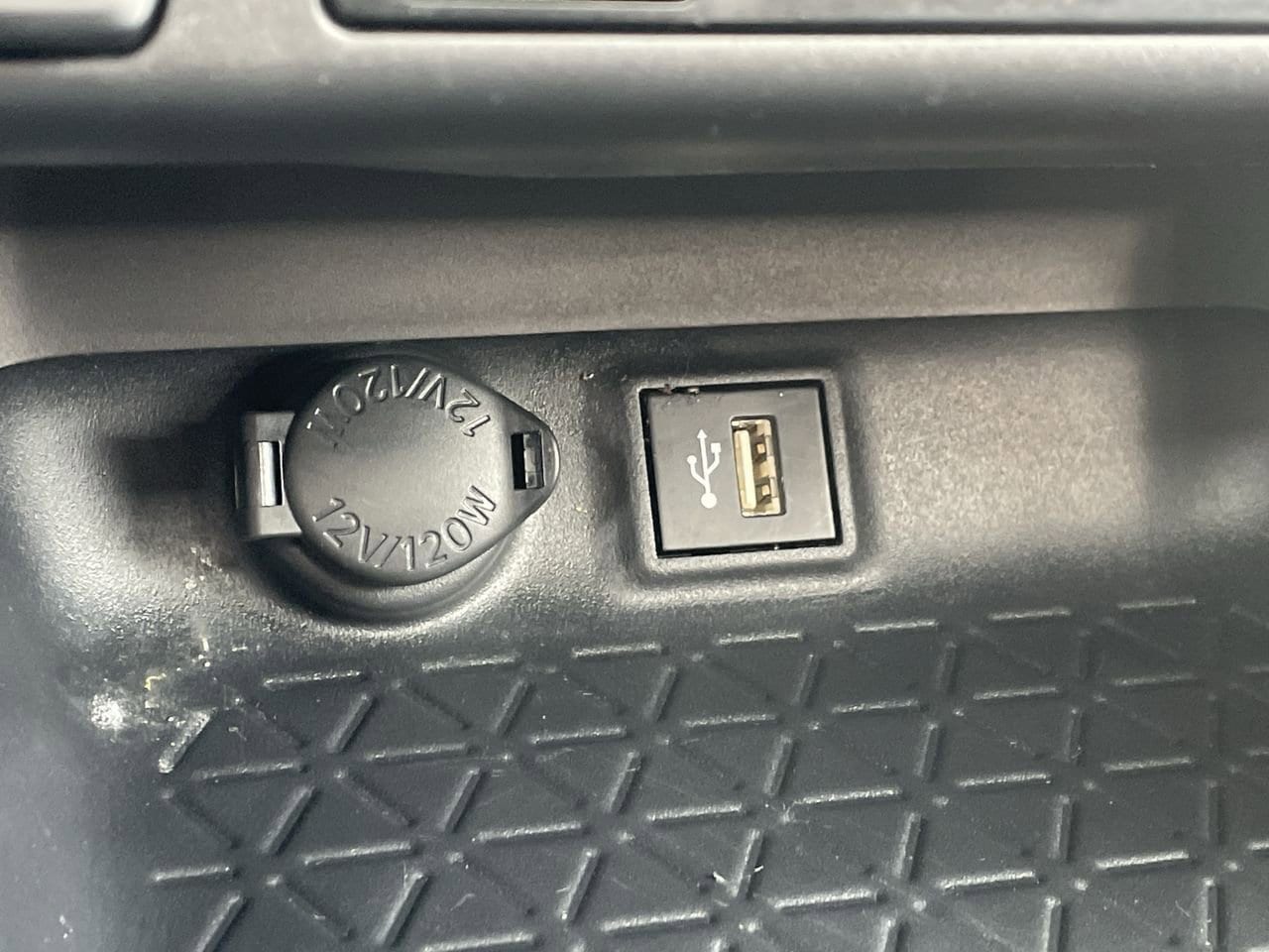 Thumbnail: 2023 Toyota RAV4 - 27