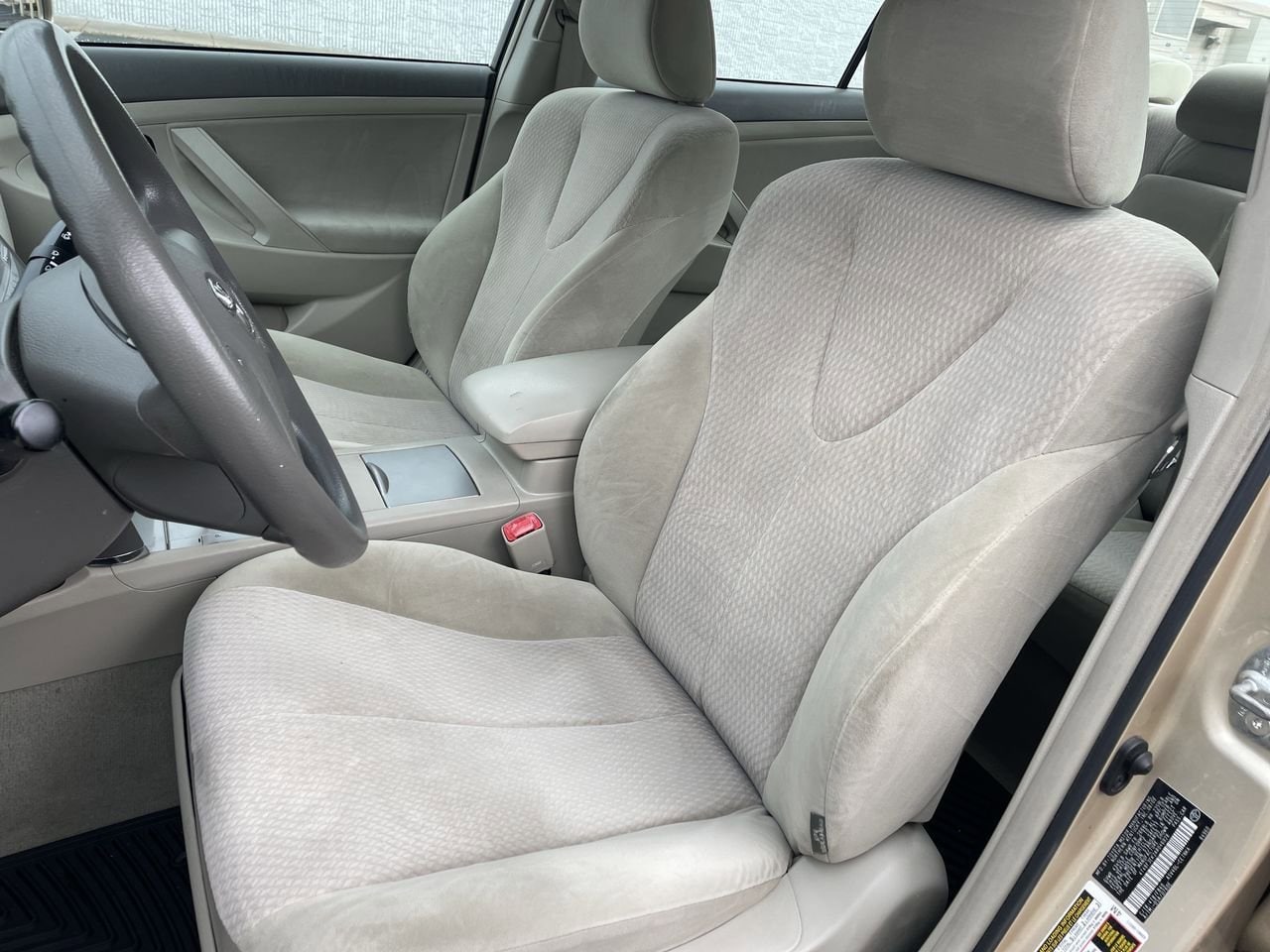 2010 Toyota Camry  12