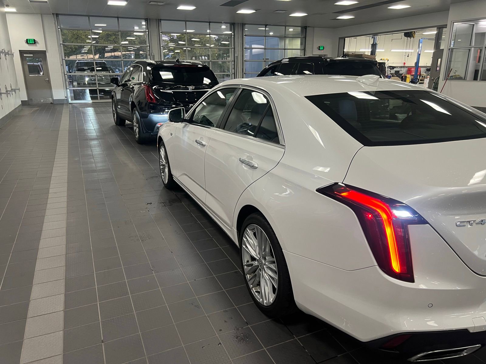 Thumbnail: 2023 Cadillac CT4 - 2