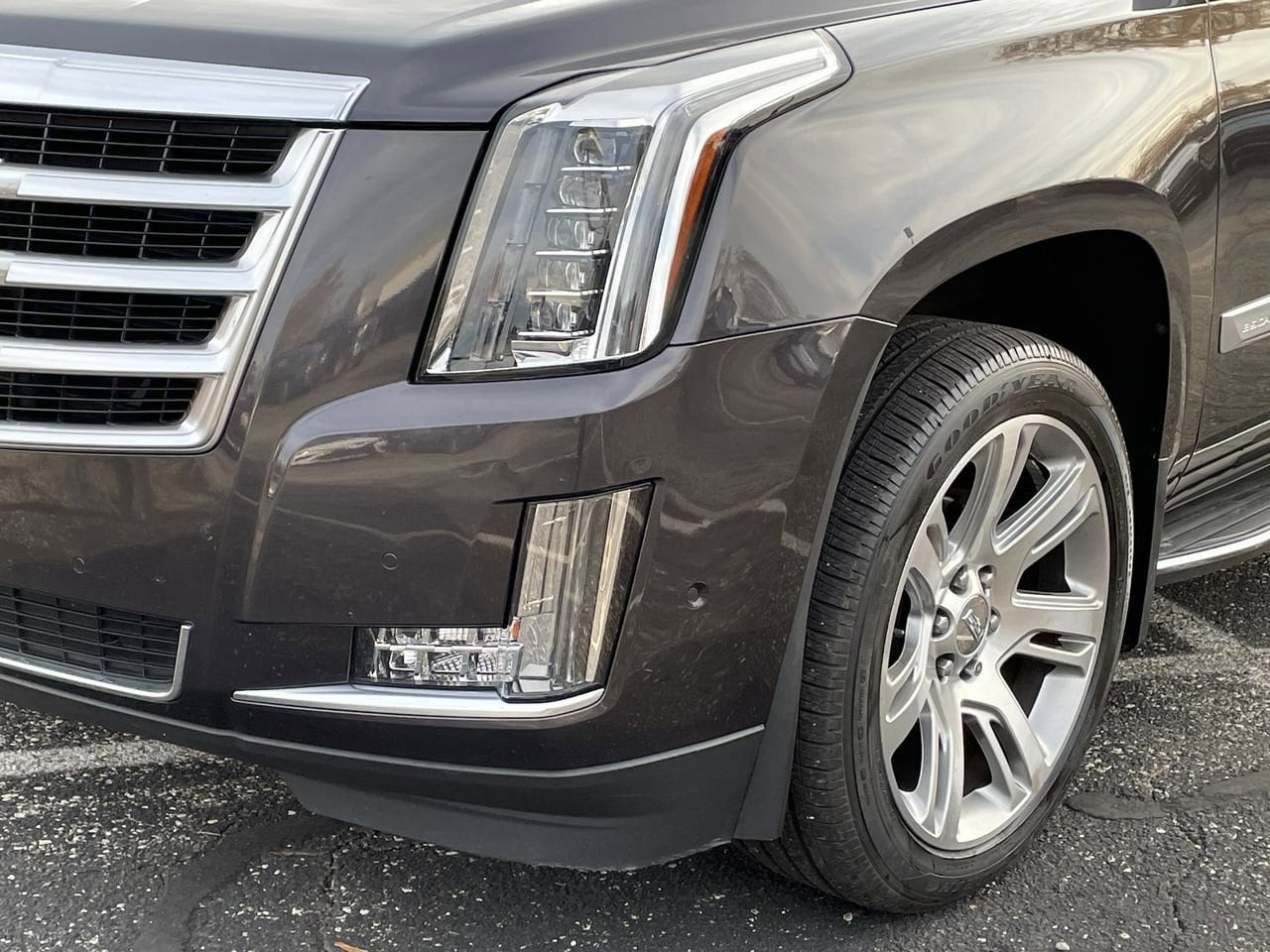 Thumbnail: 2018 Cadillac Escalade - 44