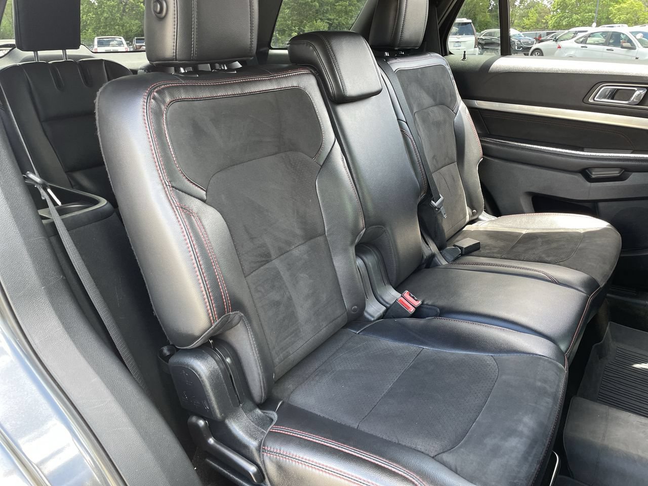Thumbnail: 2018 Ford Explorer - 15