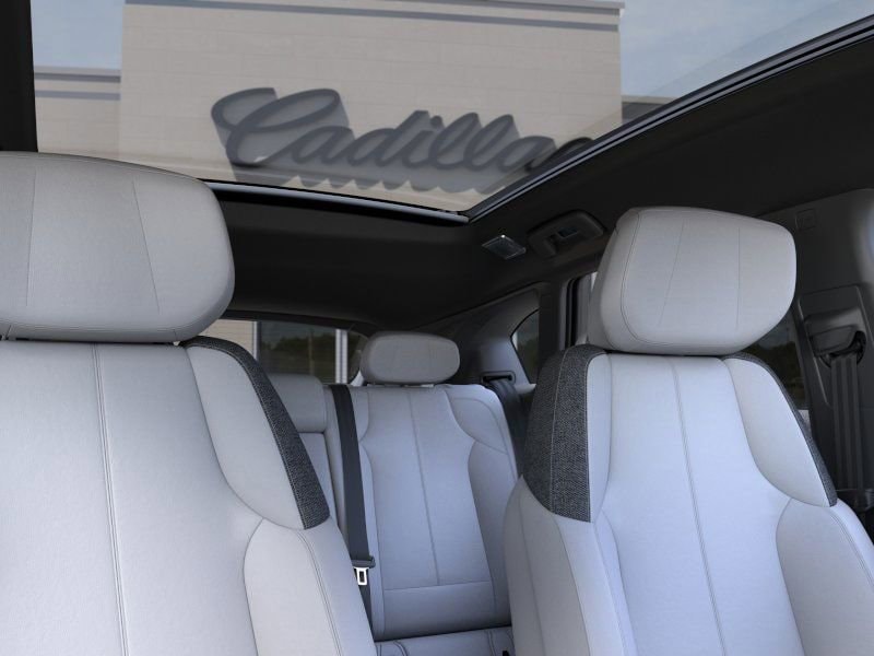 2025 Cadillac Optiq Luxury 24