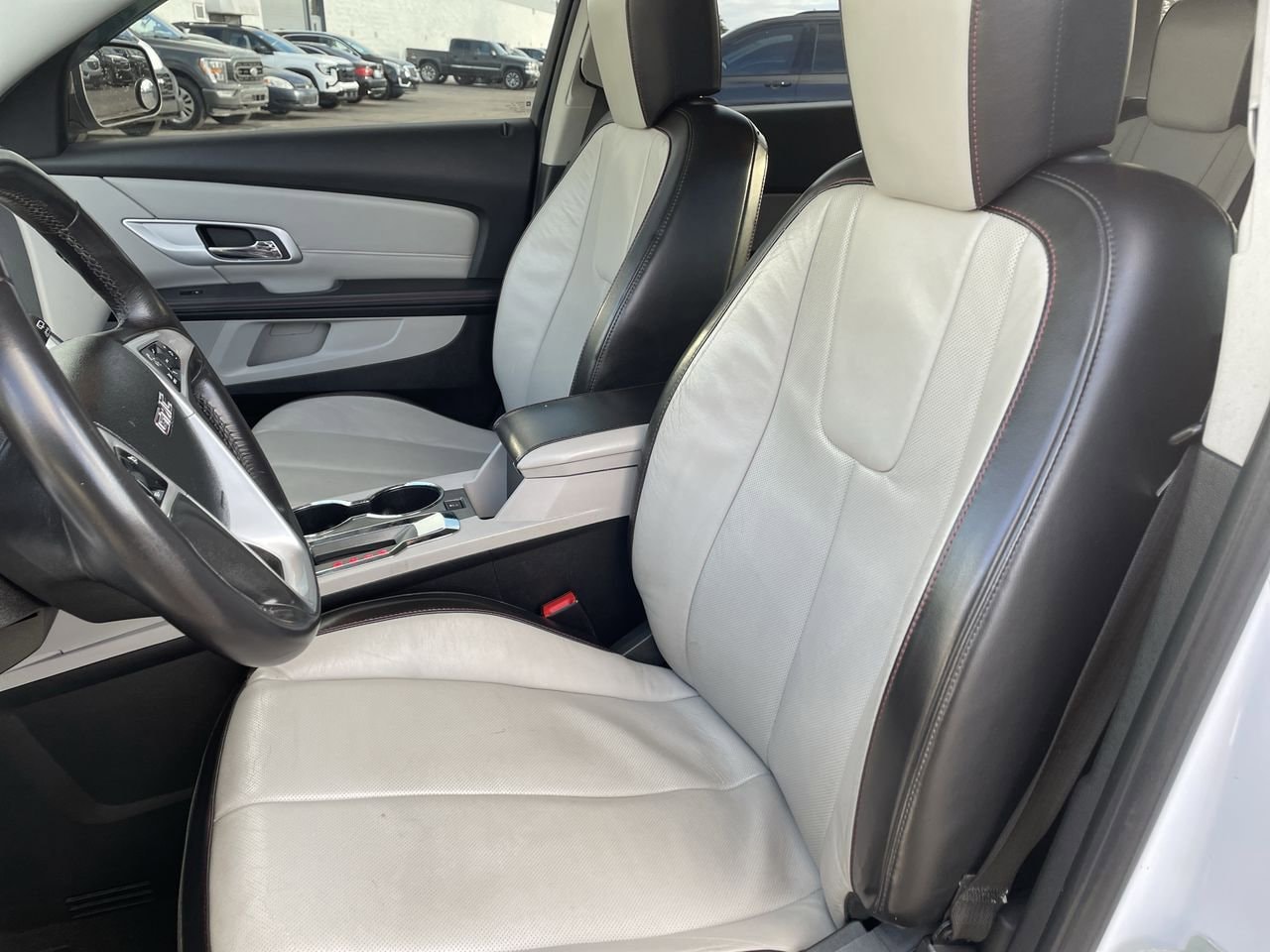 Thumbnail: 2010 GMC Terrain - 12