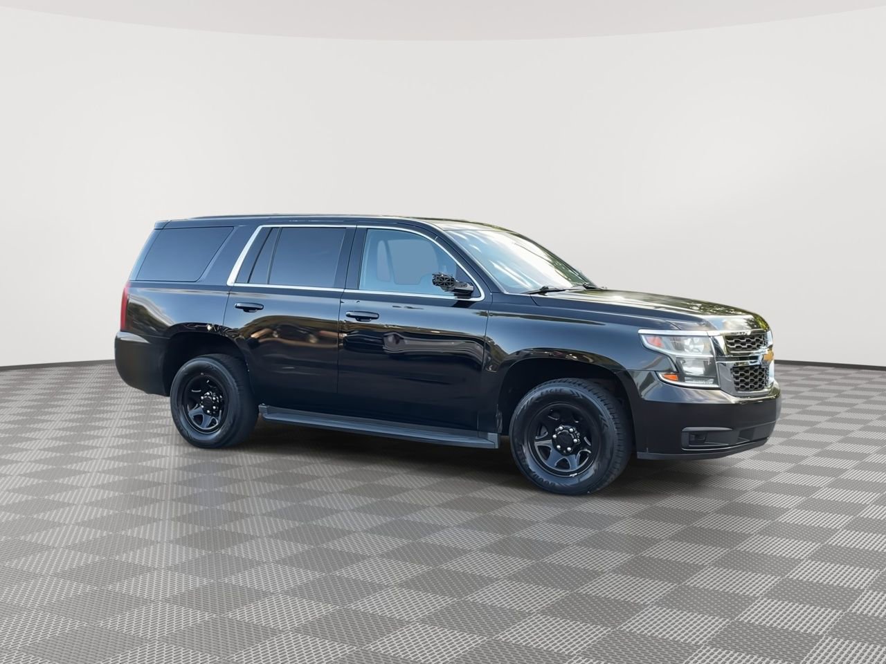 Thumbnail: 2016 Chevrolet Tahoe - 2