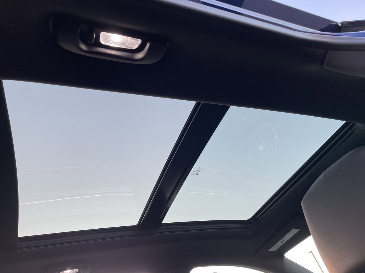 Thumbnail: 2023 Cadillac XT5 - 21