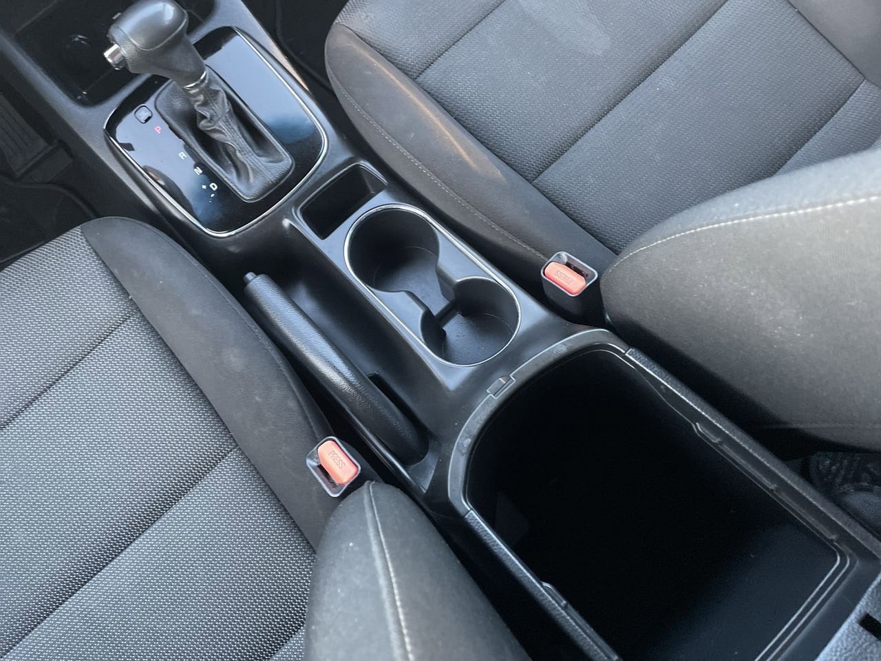 Thumbnail: 2017 Kia Forte - 21