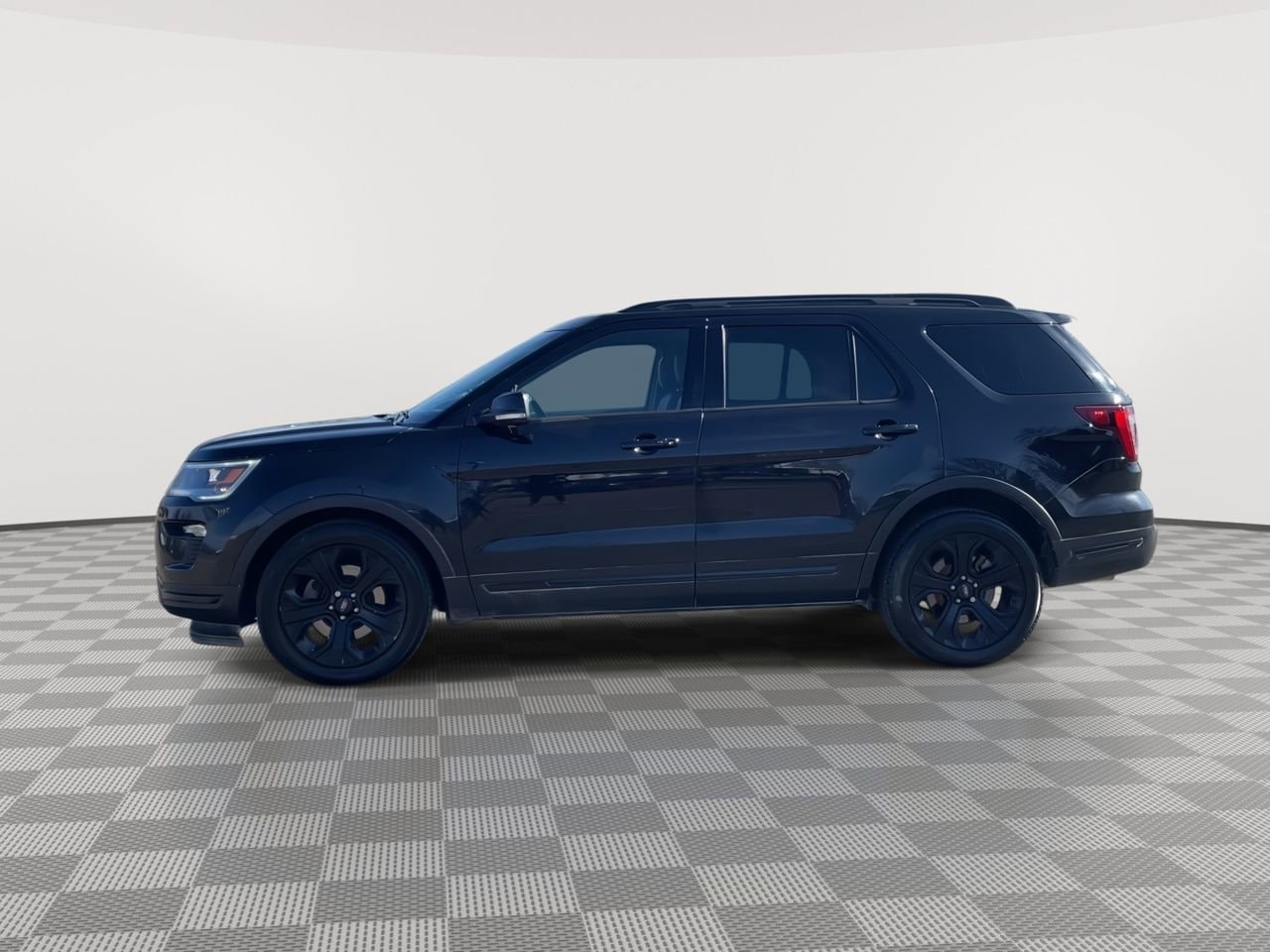 Thumbnail: 2019 Ford Explorer - 5