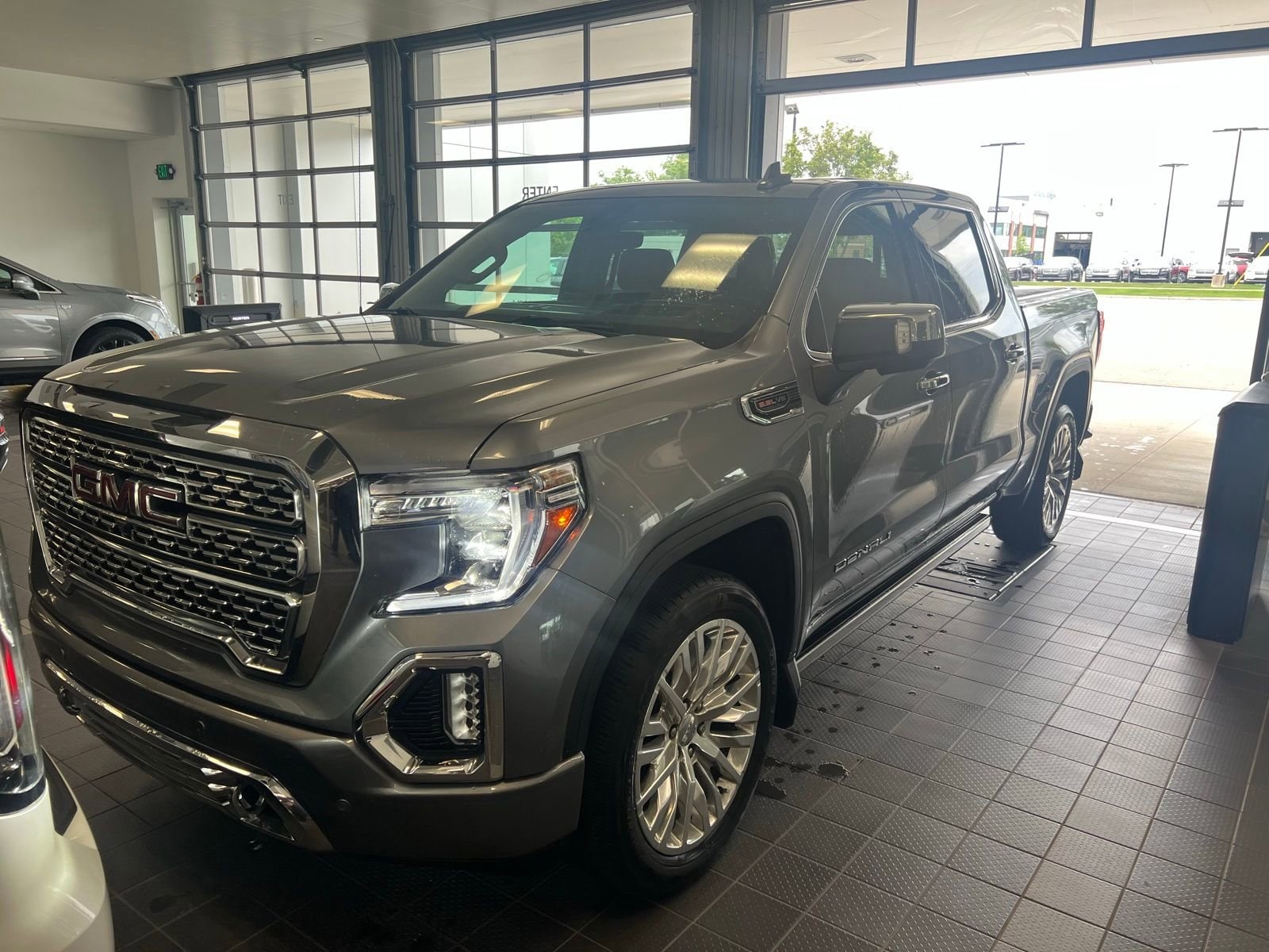 Thumbnail: 2019 GMC Sierra 1500 - 1