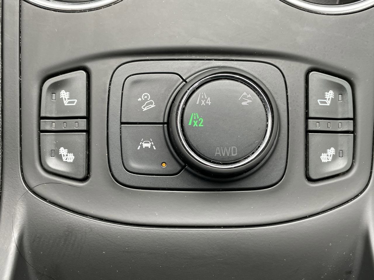 Thumbnail: 2023 GMC Terrain - 21