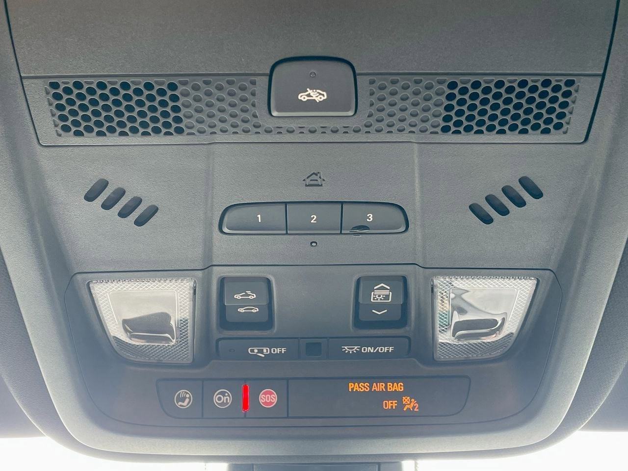 Thumbnail: 2024 Cadillac XT6 - 34