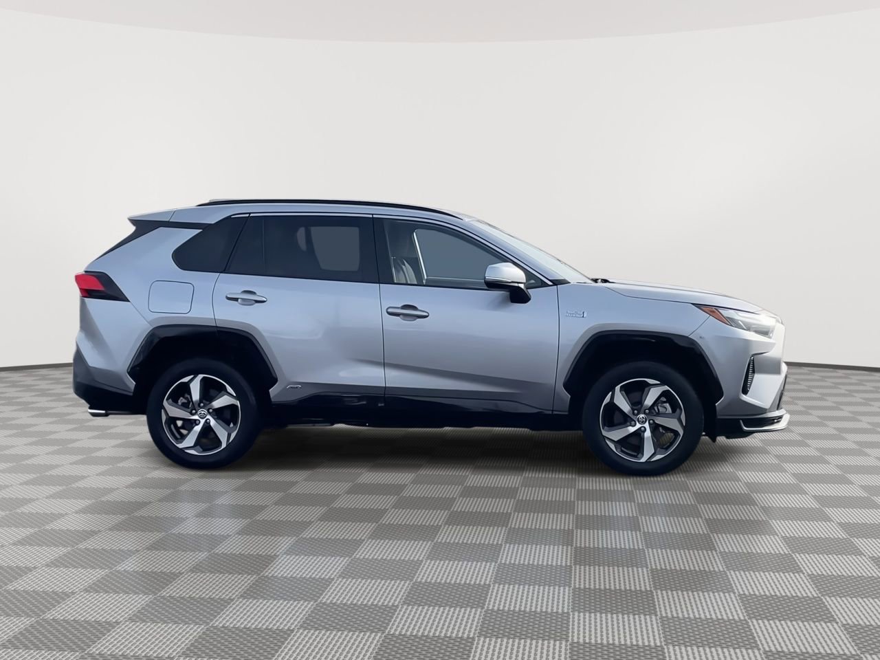 Thumbnail: 2023 Toyota RAV4 - 9