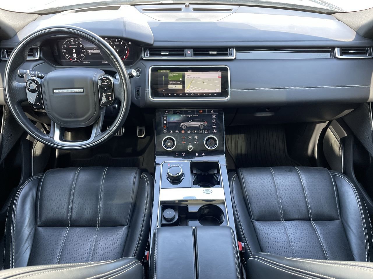 Thumbnail: 2018 Land Rover Range Rover Velar - 25