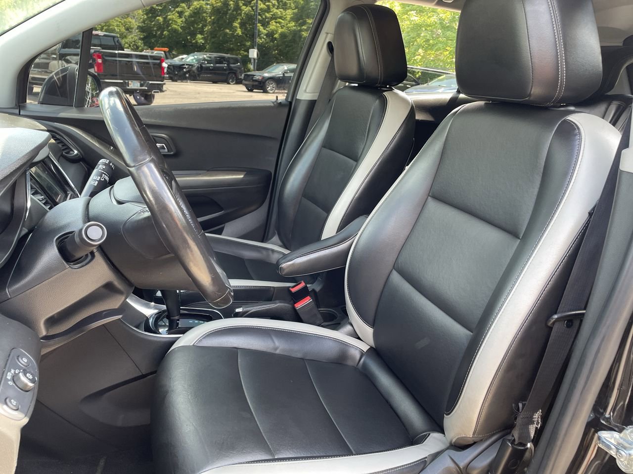 Thumbnail: 2019 Chevrolet Trax - 12
