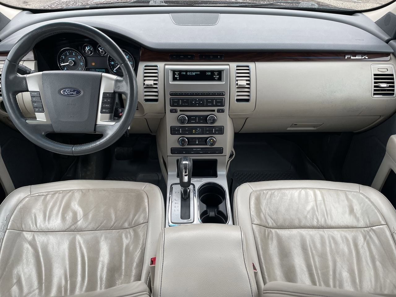 Thumbnail: 2009 Ford Flex - 22