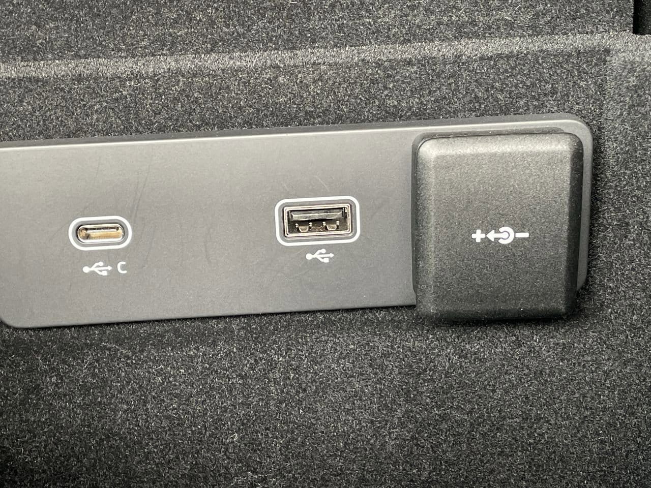 Thumbnail: 2021 Jaguar F-Pace - 27