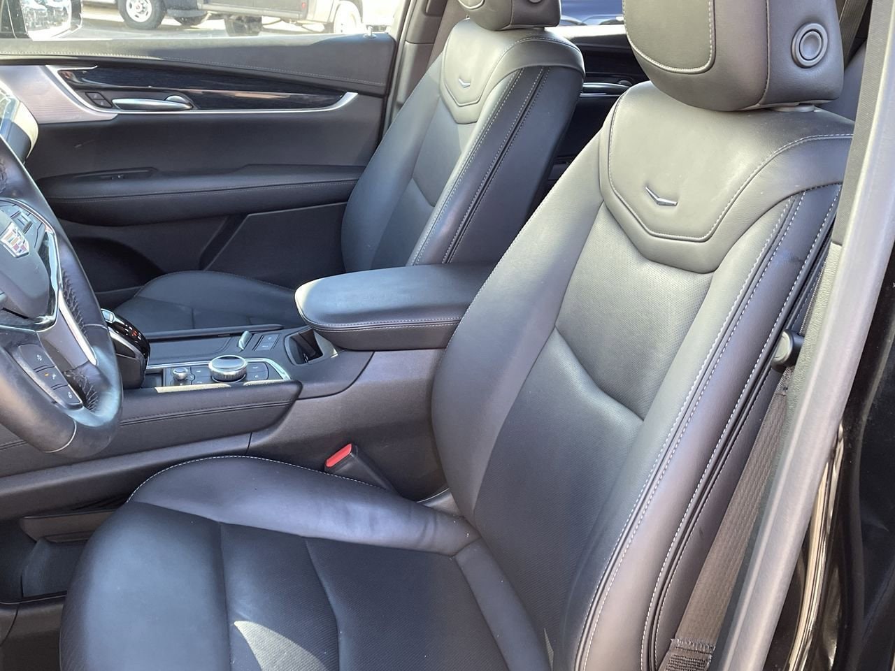 Thumbnail: 2024 Cadillac XT5 - 12