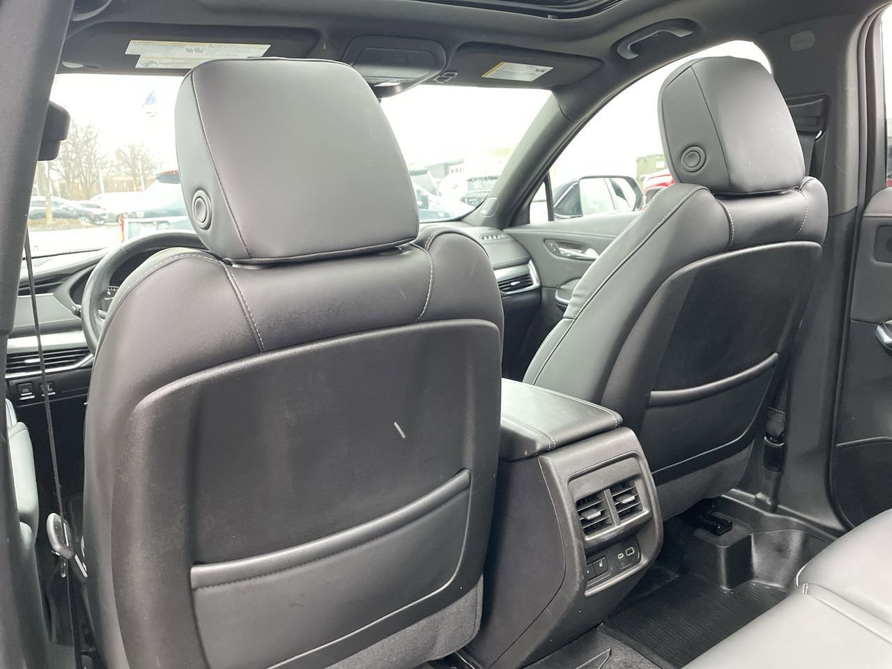 Thumbnail: 2023 Cadillac XT4 - 20