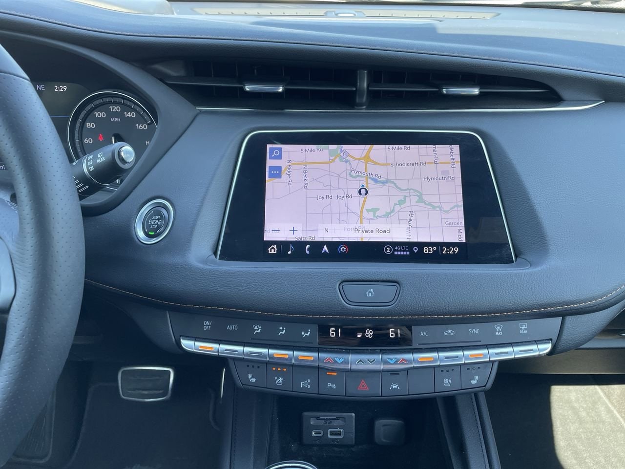Thumbnail: 2022 Cadillac XT4 - 13