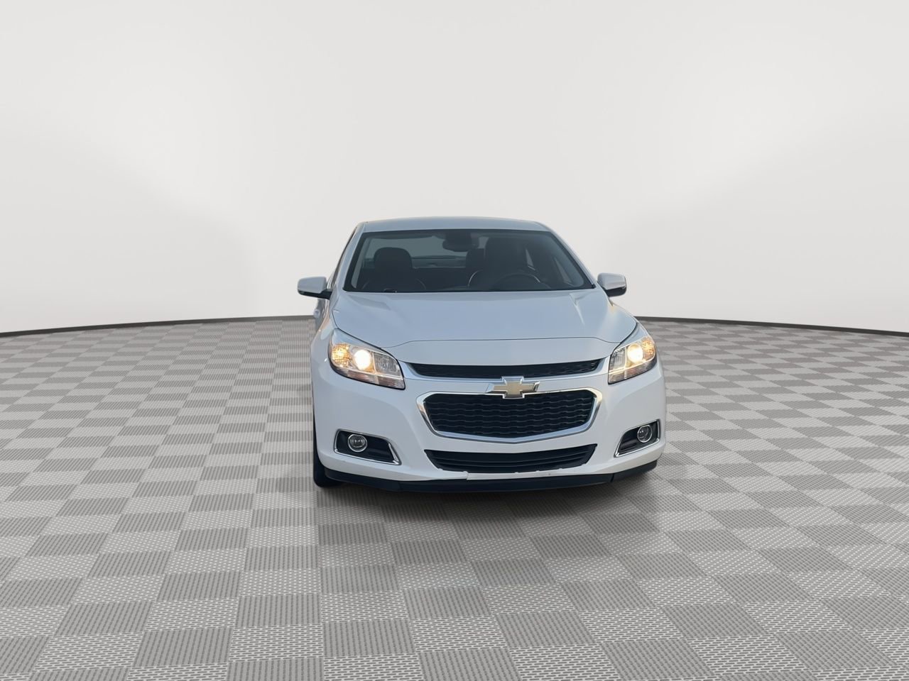 2015 Chevrolet Malibu 2LT photo 3