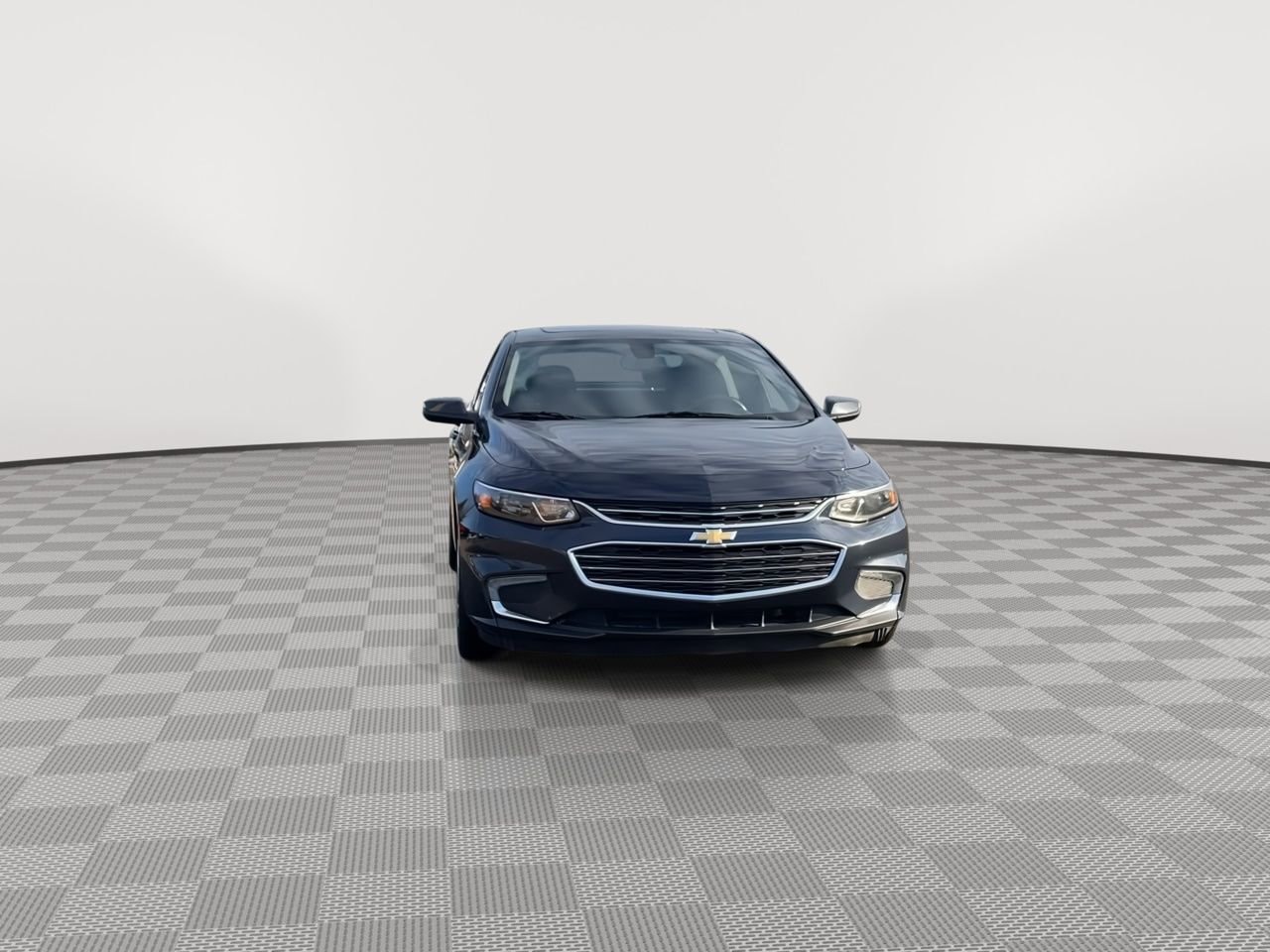 Thumbnail: 2016 Chevrolet Malibu - 3