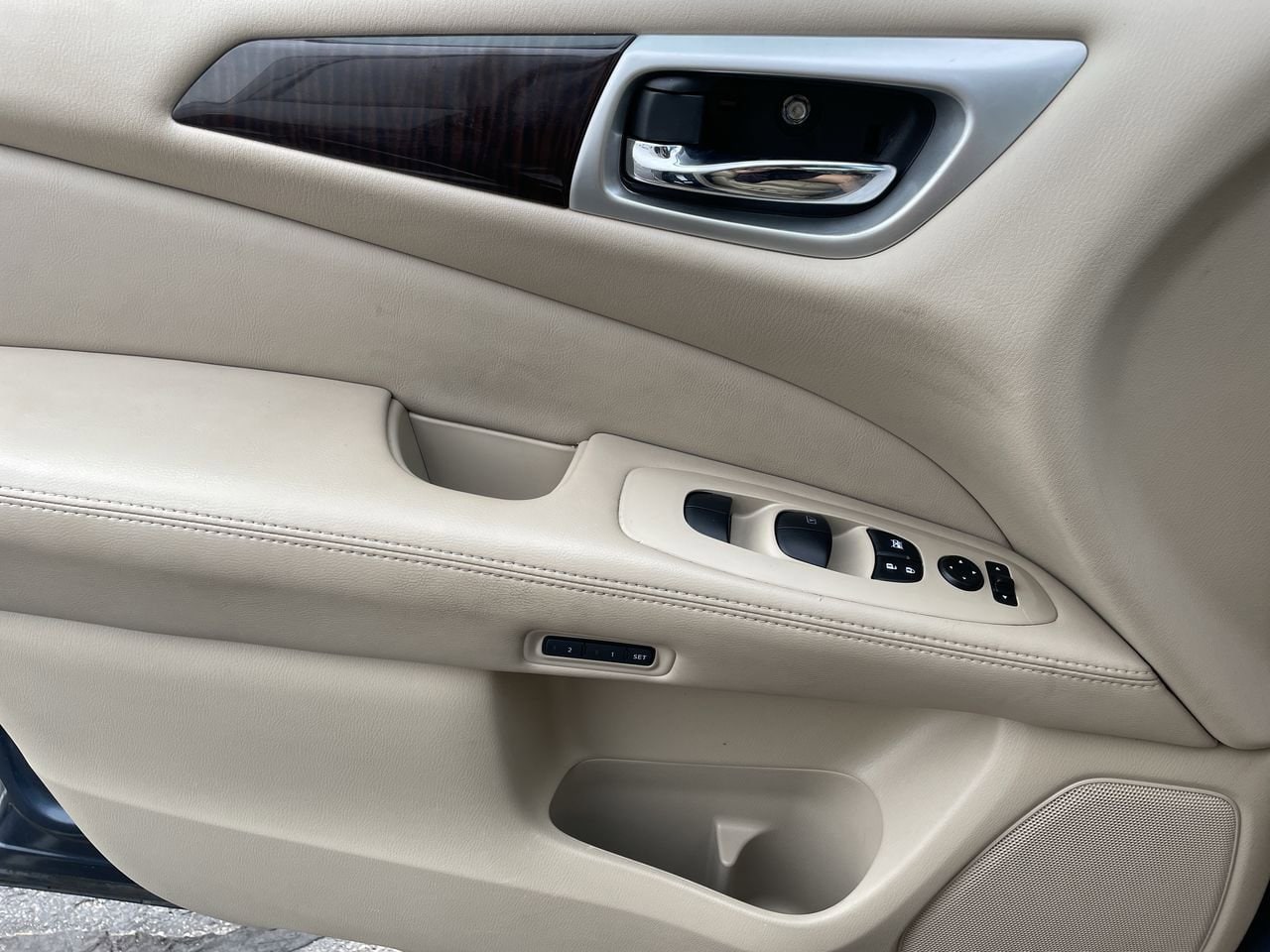 Thumbnail: 2014 Nissan Pathfinder - 33