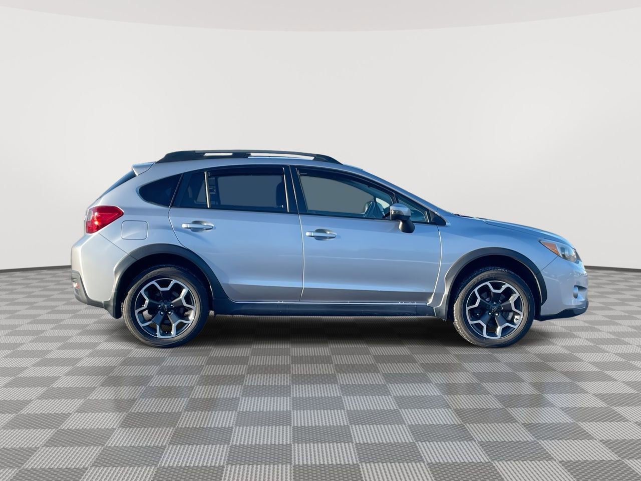 Thumbnail: 2015 Subaru XV Crosstrek - 9