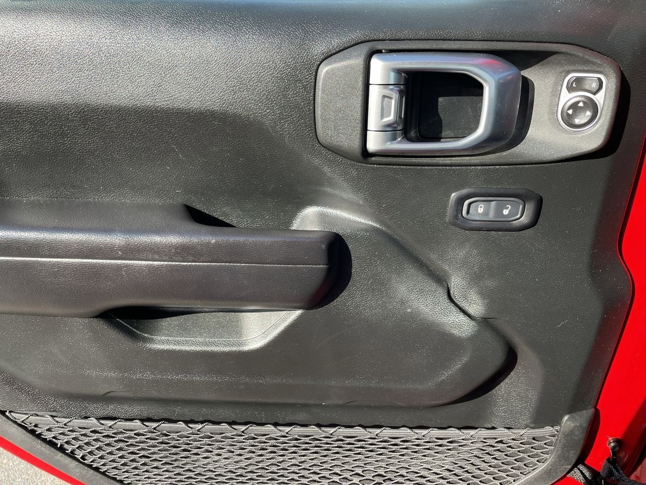 Thumbnail: 2020 Jeep Wrangler - 33