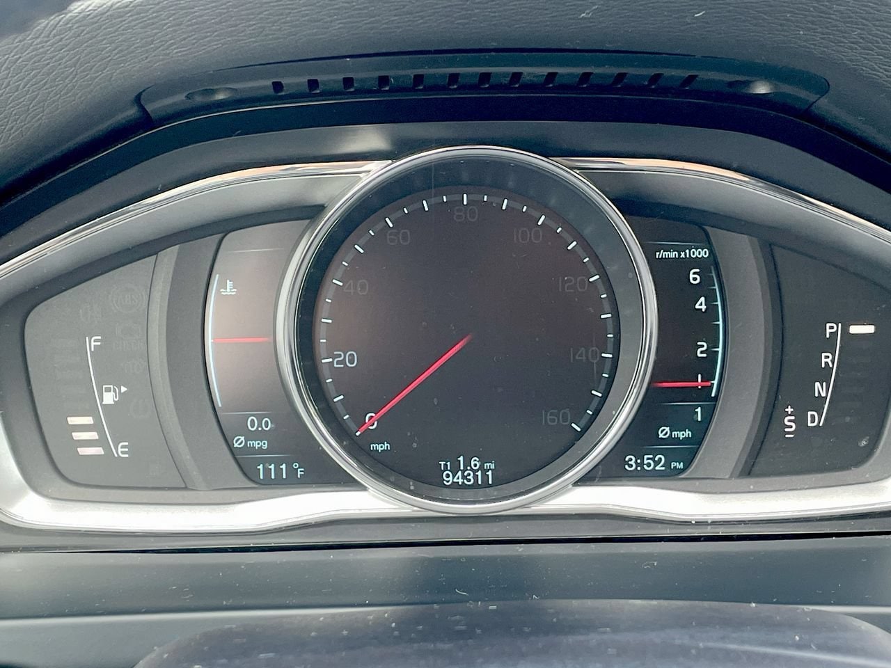 Thumbnail: 2015 Volvo V60 - 25