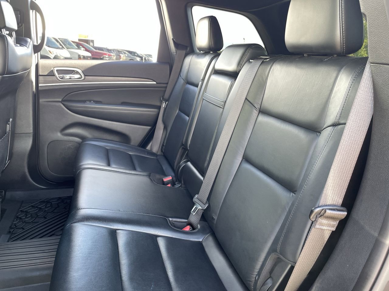Thumbnail: 2019 Jeep Grand Cherokee - 19