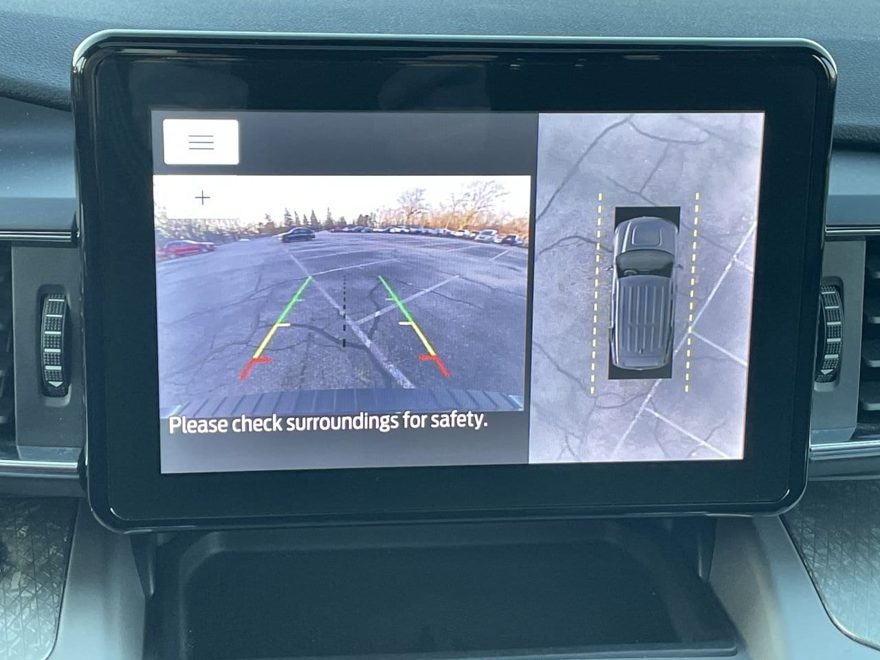 Thumbnail: 2022 Ford Explorer - 30