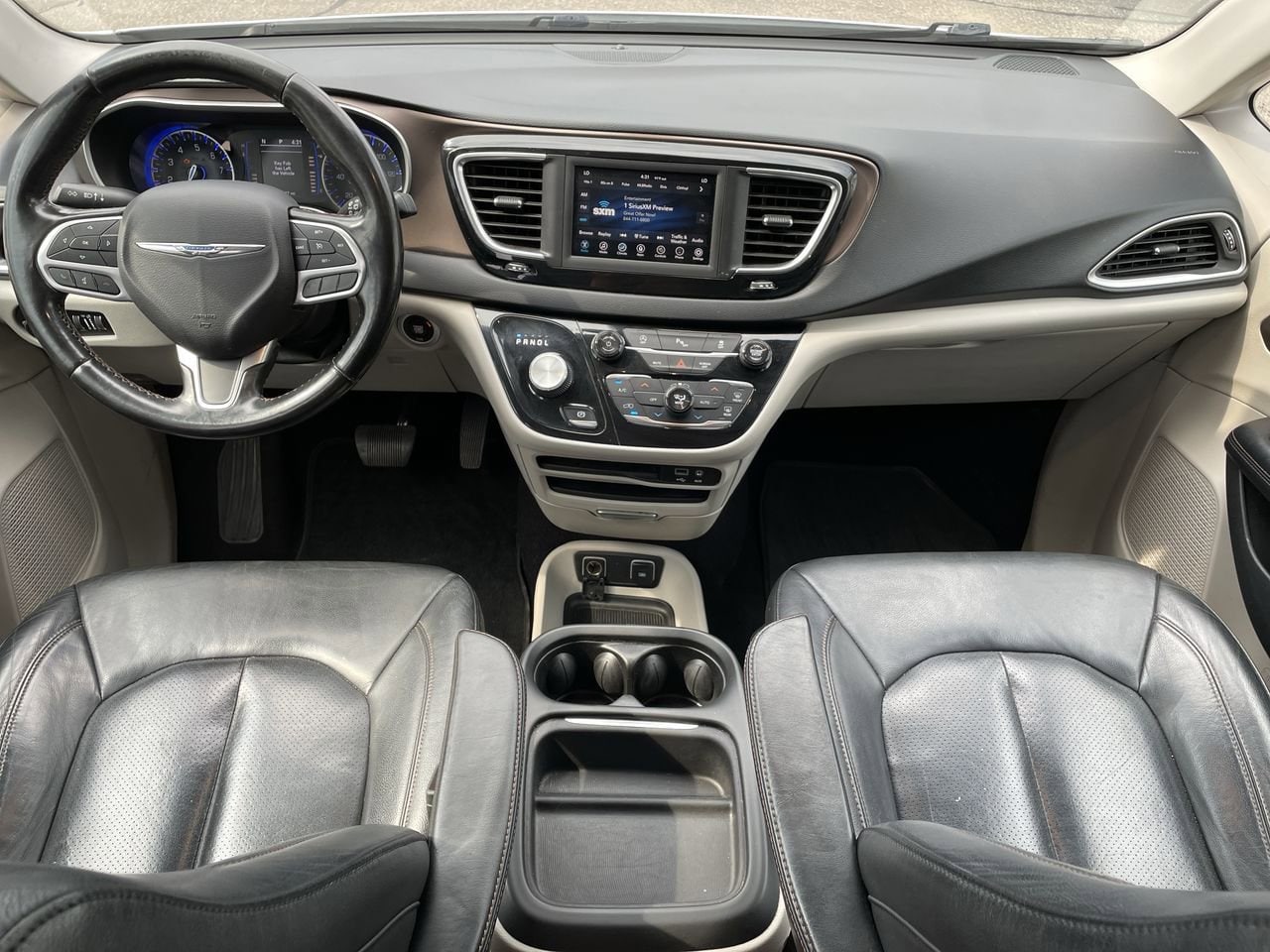 Thumbnail: 2019 Chrysler Pacifica - 24