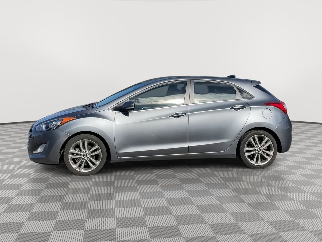 Thumbnail: 2016 Hyundai Elantra - 5