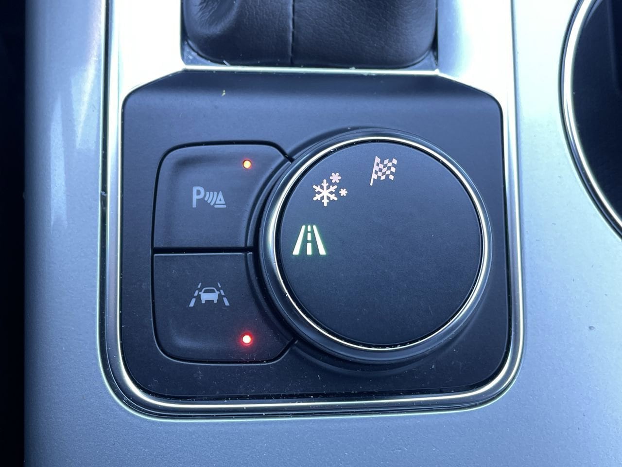 Thumbnail: 2025 Chevrolet Blazer - 28