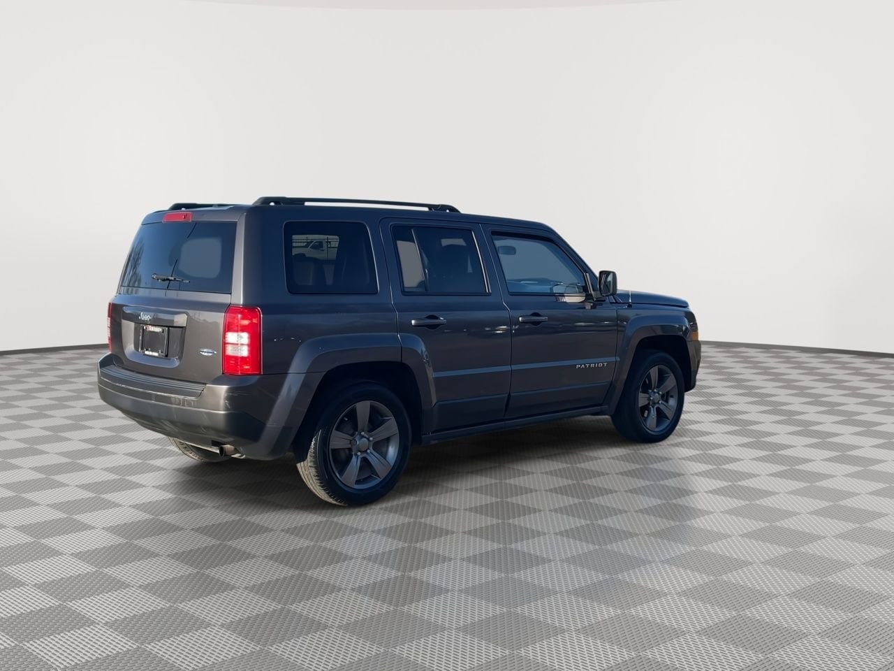 Thumbnail: 2015 Jeep Patriot - 8