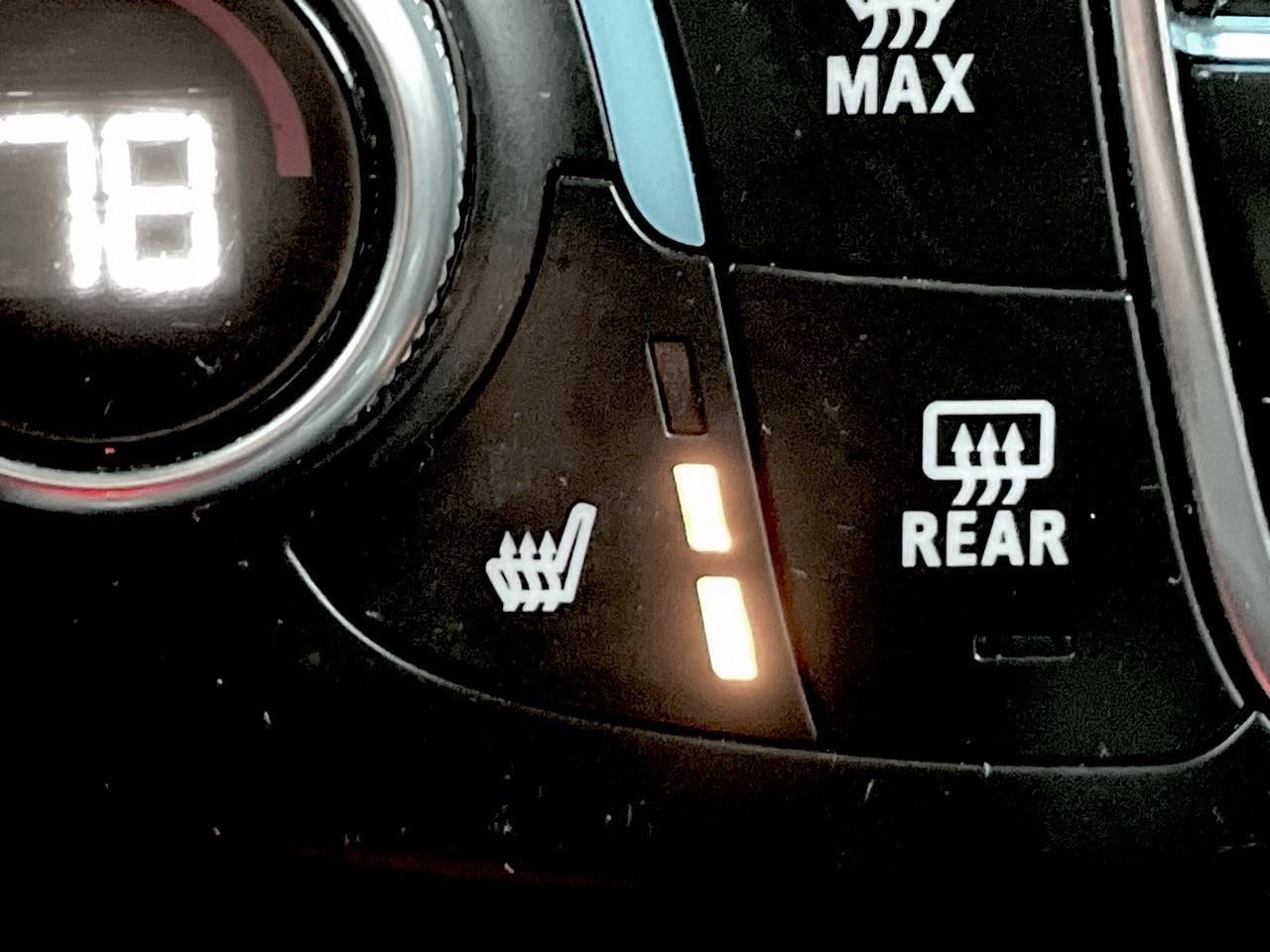 Thumbnail: 2021 Chevrolet Traverse - 21