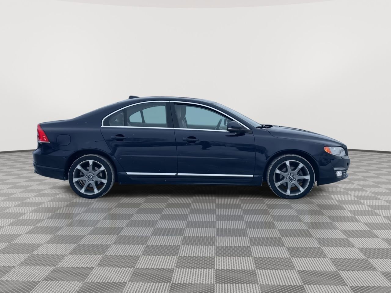 Thumbnail: 2015 Volvo S80 - 9
