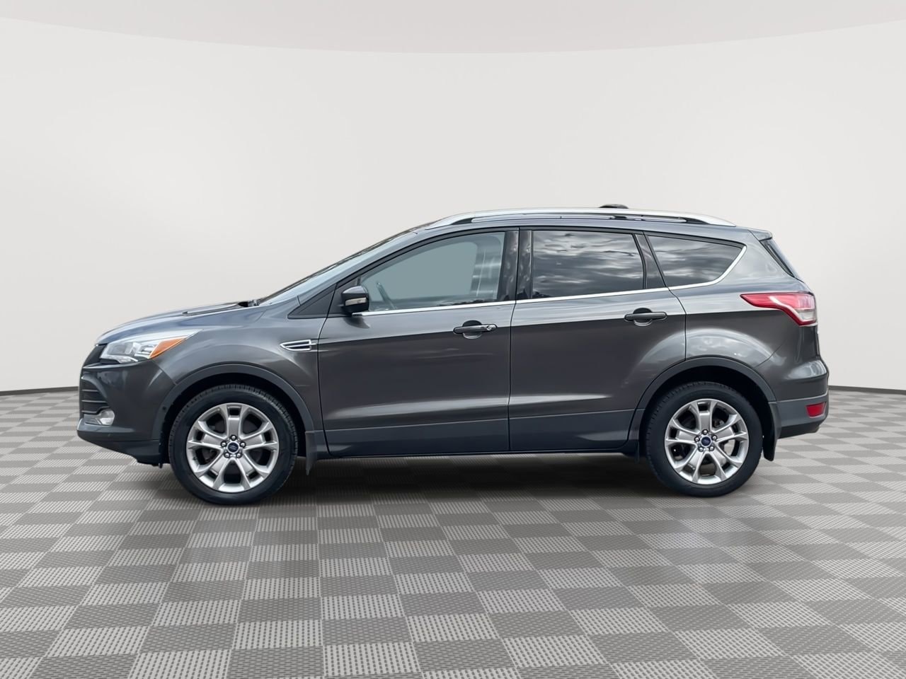 Thumbnail: 2016 Ford Escape - 5