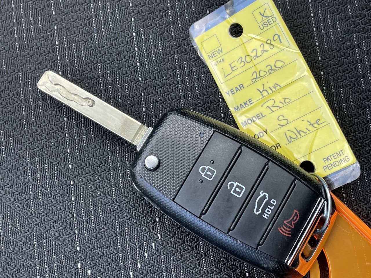 Thumbnail: 2020 Kia Rio - 27