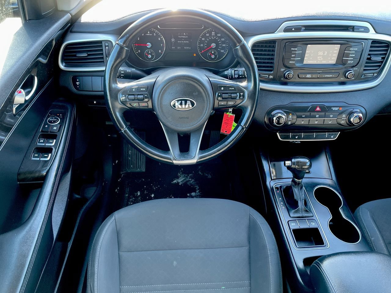 Thumbnail: 2016 Kia Sorento - 11