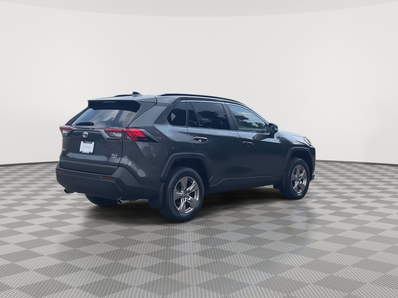 Thumbnail: 2022 Toyota RAV4 - 8