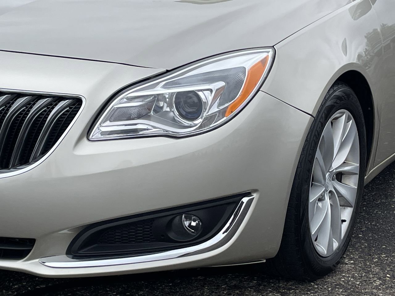 Thumbnail: 2014 Buick Regal - 35