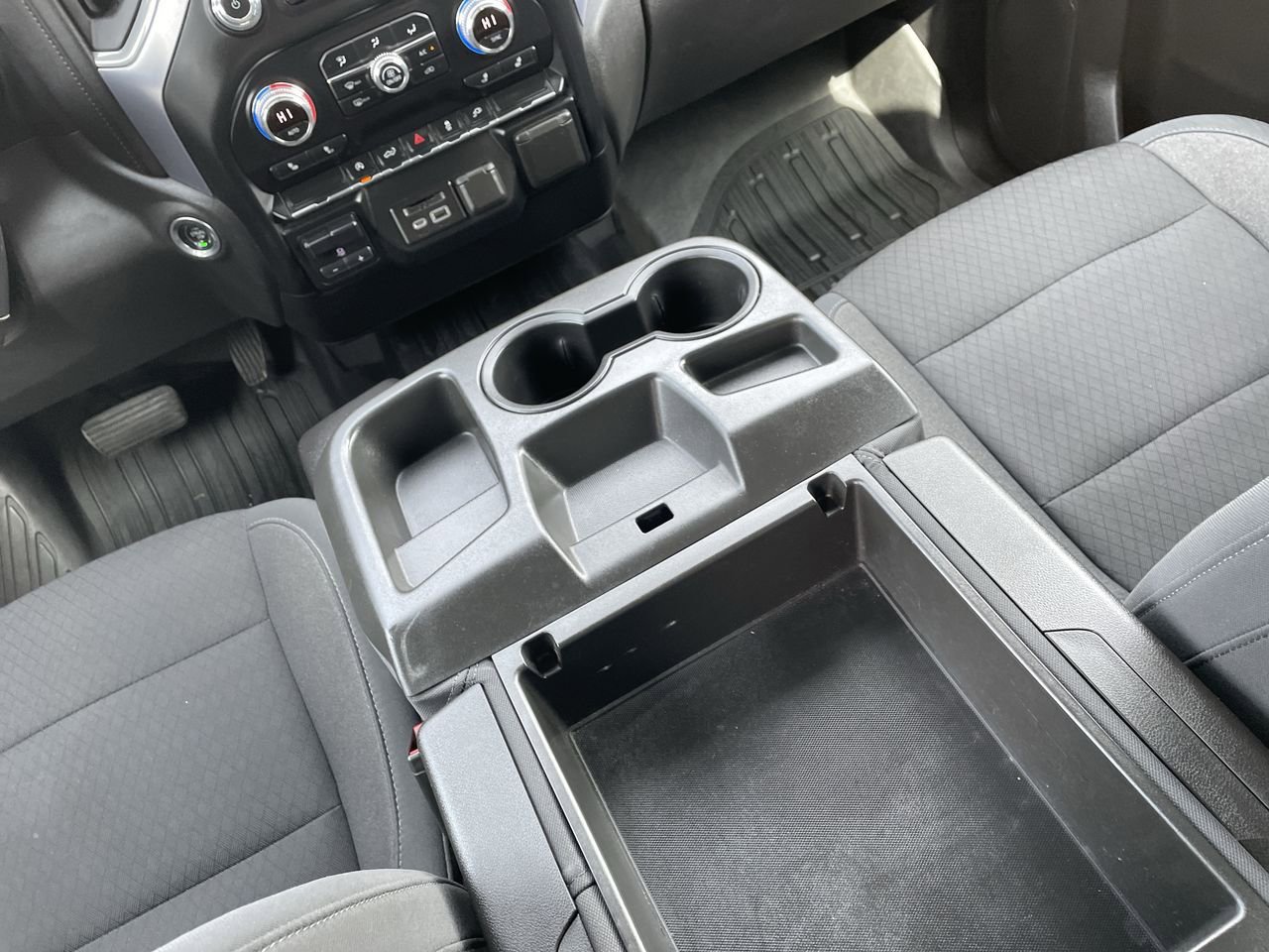 2020 GMC Sierra 1500 SLE 24