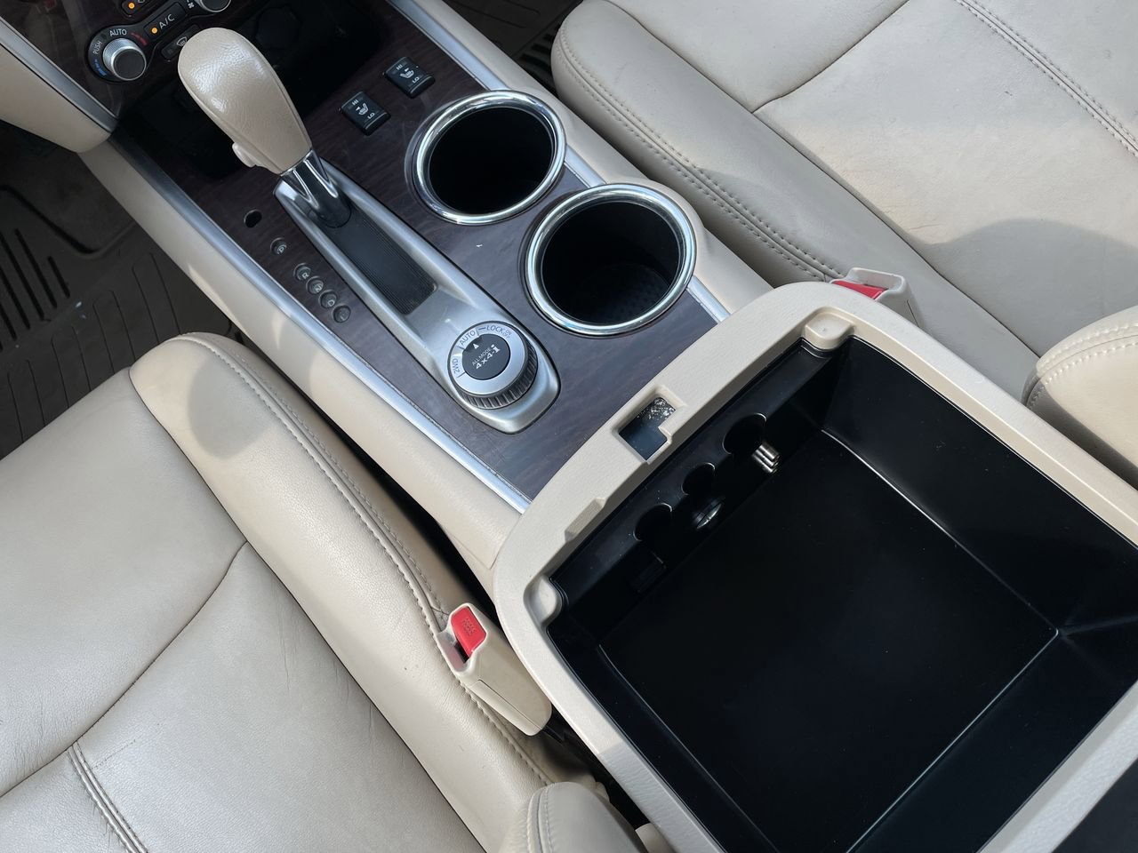 Thumbnail: 2014 Nissan Pathfinder - 26