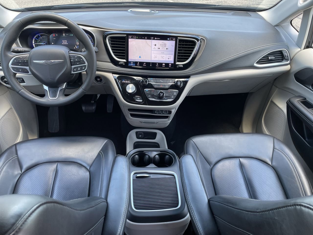 Thumbnail: 2024 Chrysler Pacifica - 23